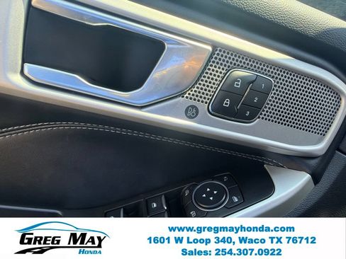 Used 2021 Ford Explorer Limited w/ Equipment Group 301A RWD image 11