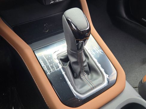 New 2025 Subaru Forester Touring w/ Popular Package - Touring image 31