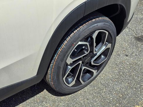 New 2026 Chevrolet Trax RS FWD image 19
