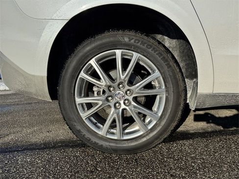 Used 2023 Buick Enclave Premium w/ Experience Buick Package image 8