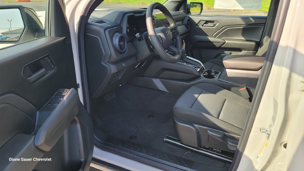 New 2026 Chevrolet Colorado Trail Boss AWD/4WD image 18