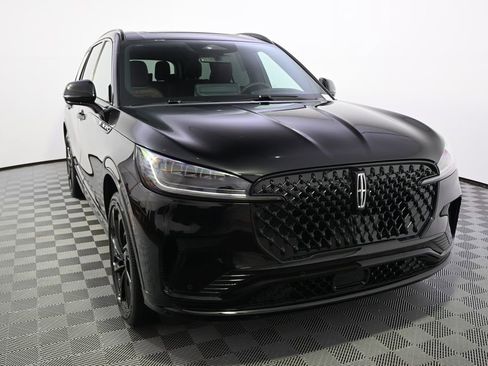 New 2026 Lincoln Aviator Reserve w/ Jet Appearance Package AWD/4WD image 9