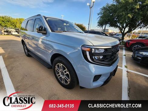 Used 2025 Ford Expedition Active RWD image 1