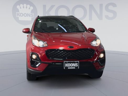 Used 2022 Kia Sportage Nightfall Edition image 4