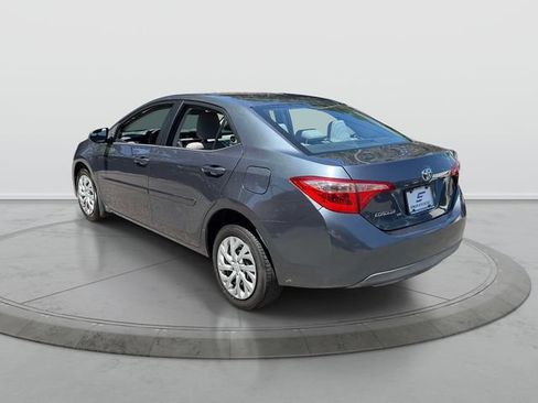 Used 2017 Toyota Corolla LE w/ Carpet Mat Package (TMS) FWD image 4