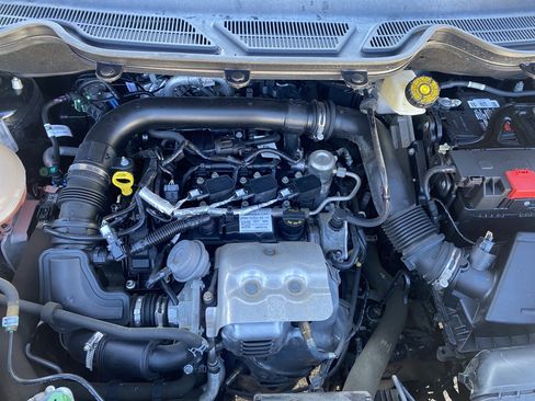 Used 2019 Ford EcoSport Titanium image 24