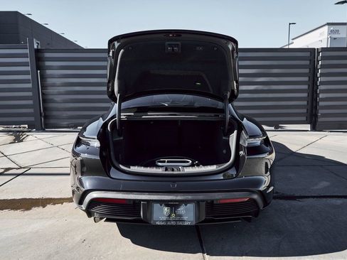 Used 2020 Porsche Taycan Turbo S AWD/4WD image 18
