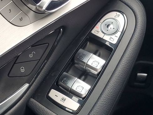 Certified 2019 Mercedes-Benz GLC 300 image 11