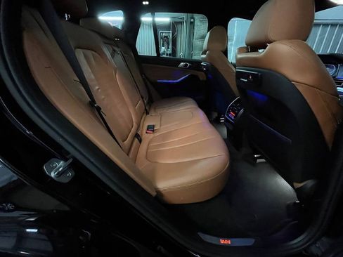 Used 2019 BMW X5 xDrive40i w/ Convenience Package AWD/4WD image 32