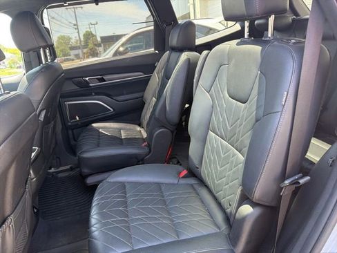 Used 2024 Kia Telluride SX Prestige X-Pro AWD/4WD image 11