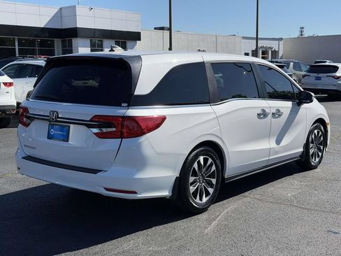 Used 2024 Honda Odyssey EX-L image 2