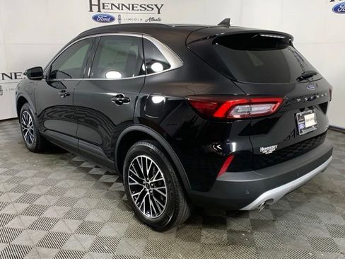 Used 2025 Ford Escape SE image 5