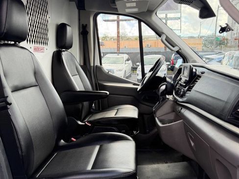 Used 2020 Ford Transit 250 Medium Roof image 15
