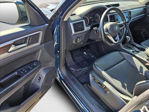 Used 2021 Volkswagen Atlas SE image 17