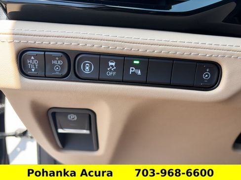 Used 2024 Acura MDX SH-AWD w/ Advance Package image 18