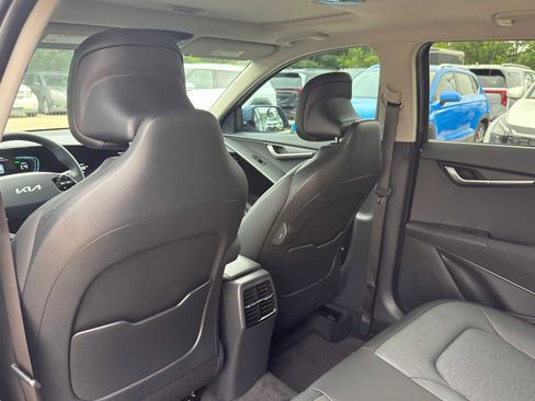 Certified 2026 Kia Niro FWD image 25