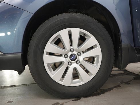 Used 2018 Subaru Outback 2.5i Premium AWD/4WD image 30