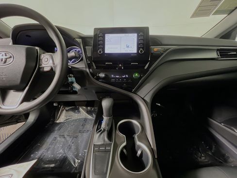 Used 2023 Toyota Camry LE image 25