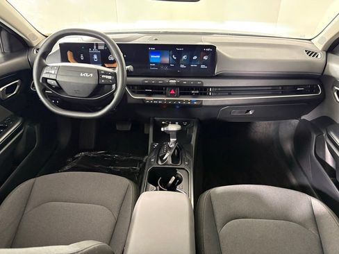 Used 2025 Kia K4 FWD image 39
