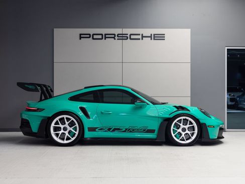 Certified 2025 Porsche 911 GT3 RS w/ Weissach Package RWD image 8