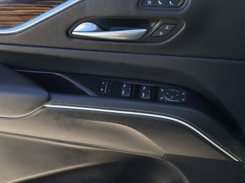 Used 2023 Cadillac Escalade ESV Premium Luxury image 20