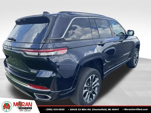 Used 2023 Jeep Grand Cherokee Overland w/ Luxury Tech Group IV AWD/4WD image 4