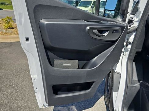 New 2025 Mercedes-Benz Sprinter 2500 image 15
