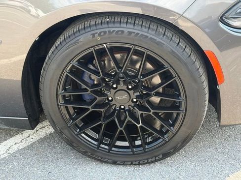 Used 2016 Dodge Charger R/T RWD image 11