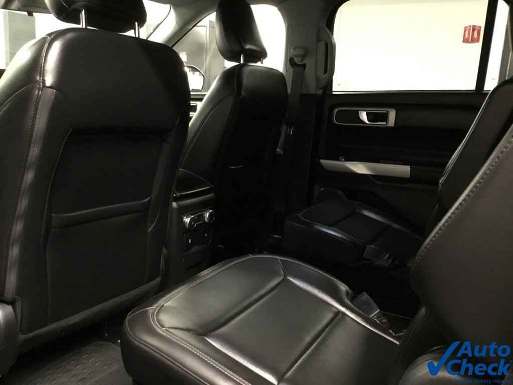 Used 2022 Ford Explorer XLT w/ Equipment Group 202A AWD/4WD image 29