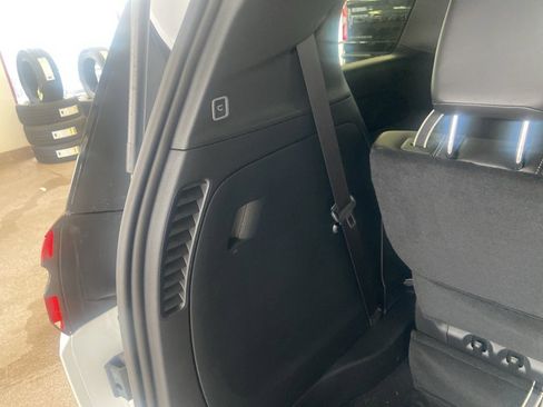 New 2026 Chrysler Pacifica Select image 18