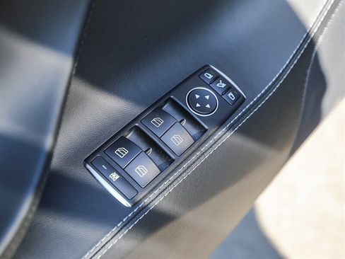 Used 2014 Tesla Model S 85 image 28