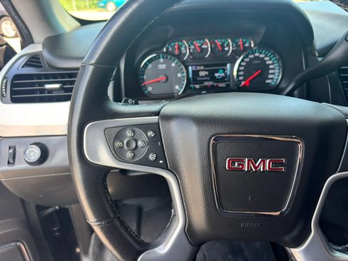 Used 2017 GMC Yukon SLT w/ Open Road Package RWD image 12