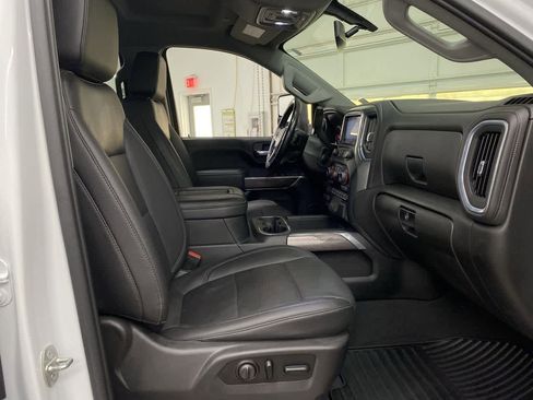 Used 2021 Chevrolet Silverado 2500 LTZ w/ LTZ Convenience Package image 19