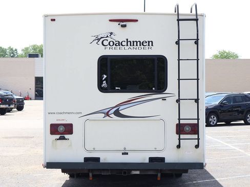 Used 2015 Chevrolet Express 4500 w/ RV Package RWD image 7