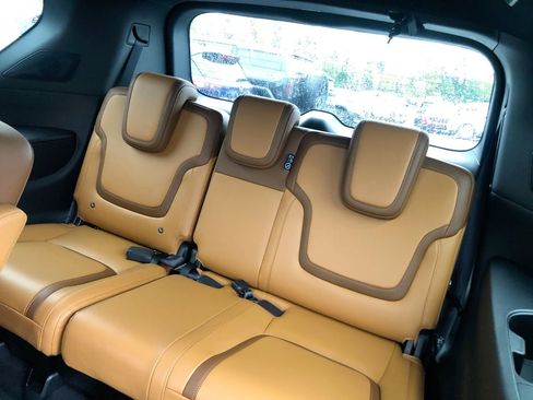 New 2026 Nissan Armada SL w/ Captain's Chari Seat Package image 20