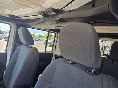 Used 2024 Jeep Wrangler Sport S AWD/4WD image 24