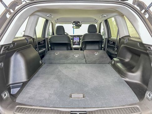 Used 2023 Jeep Grand Cherokee Laredo image 21