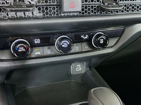 Used 2025 Honda HR-V LX image 23