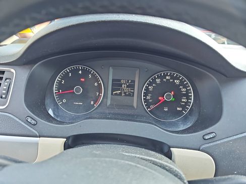 Used 2014 Volkswagen Jetta SE FWD image 10