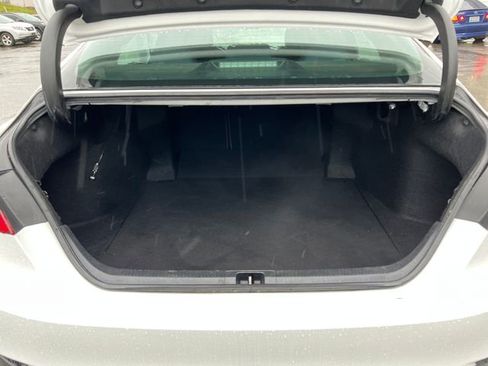 Used 2018 Toyota Camry LE image 14