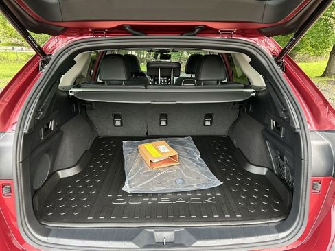 Certified 2025 Subaru Outback Limited AWD/4WD image 27