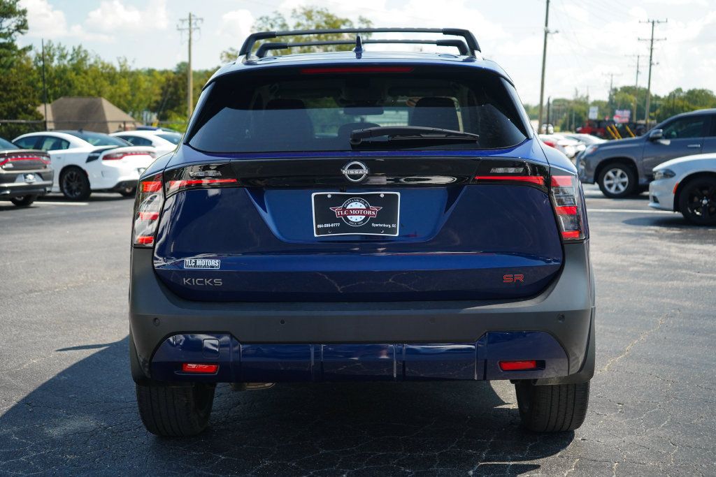 Used 2025 Nissan Kicks SR FWD image 20