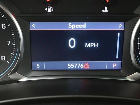 Used 2023 Chevrolet Equinox Premier FWD image 24