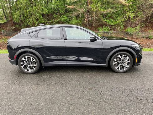 New 2024 Ford Mustang Mach-E Select image 5