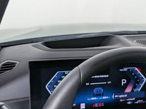 Certified 2023 BMW 330i xDrive Sedan w/ Premium Package image 15