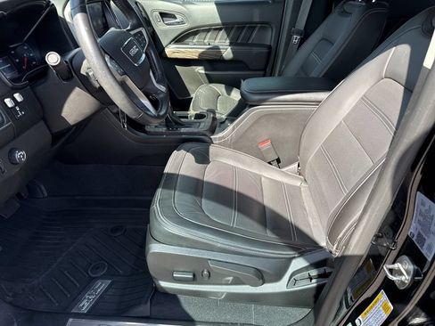 Used 2022 GMC Canyon Denali w/ Denali Black Edition Package RWD image 12