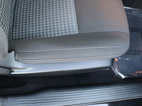 Used 2022 Dodge Challenger R/T w/ Blacktop Package image 10