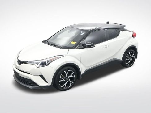Used 2019 Toyota C-HR XLE image 23