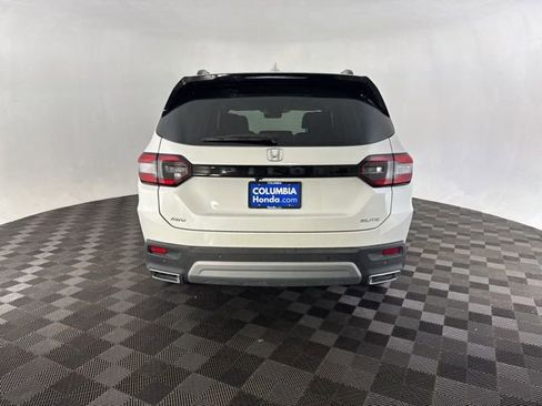Certified 2025 Honda Pilot Elite image 9