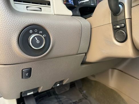 Used 2016 Lincoln Navigator Select image 9